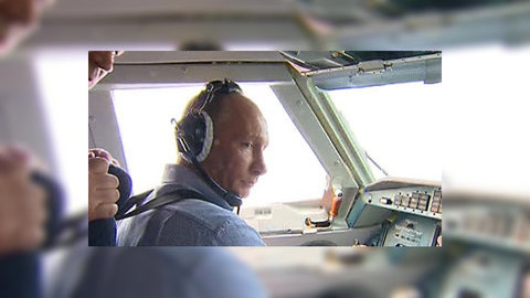 Владимир Путин наградил летчиков, тушивших пожары