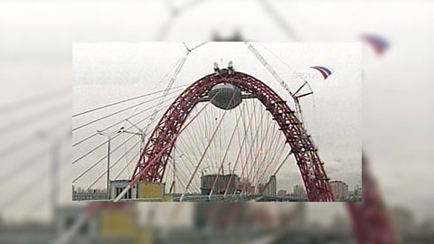 Подвесной ресторан на Живописном мосту оказался никому не нужен