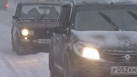 Москвичи предпочитают "переобуваться" в шипы