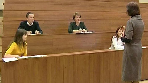 Чиновники позорят Россию незнанием языков