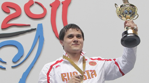 Тяжелая атлетика. Россиянин Юфкин выиграл "золото" чемпионата Европы