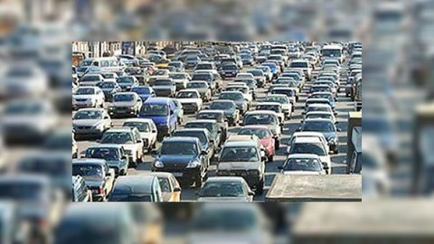 Столичная мэрия будет лечить МКАД от заторов