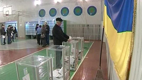 Политический бомонд Украины попал в конституционную ловушку