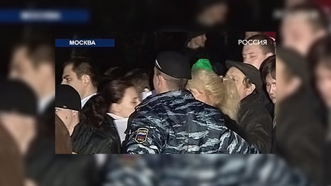 Бизнес стоит в очереди: ФНС не может переубедить предпринимателей