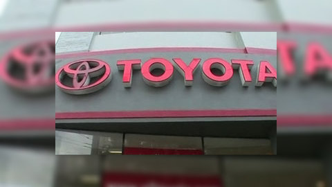 "Тойота" вновь недовольна своими автомобилями