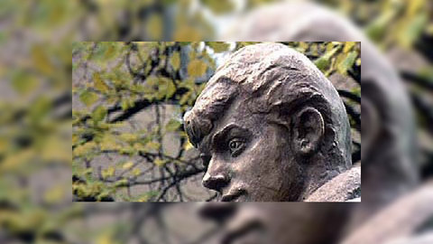 На торгах в Интернете выставлена верёвка, на которой повесился Сергей Есенин