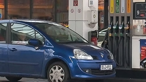 Олег Осипов: российский потребитель может клюнуть на "фонящие" авто