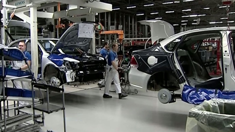 Volkswagen на несколько дней в сентябре остановит завод в Калуге
