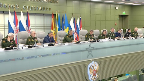 Шойгу: Вооруженные силы России готовы к борьбе с коронавирусом