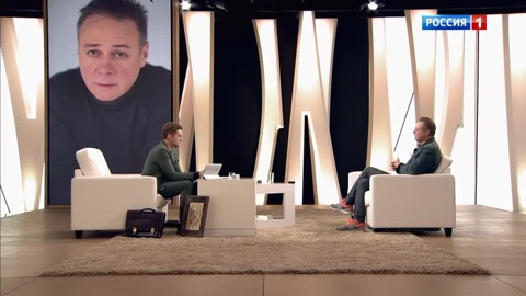 Актер Игорь Николаев рассказал, как на него напали в подъезде