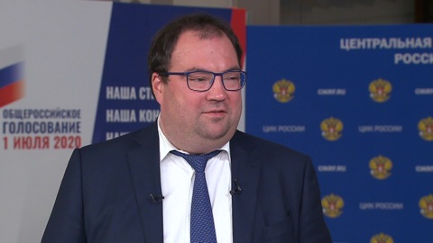 Минцифры надеется на бесперебойную работу сайта госуслуг после введения QR-кодов