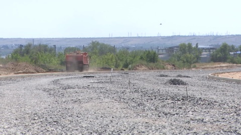 Волгоградские дорожники возводят новую трассу в городе