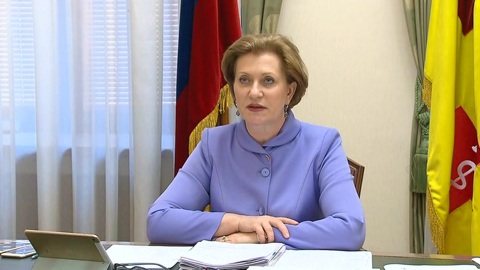 Попова отметила очень высокий уровень координации всех органов власти при борьбе с COVID-19