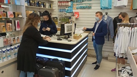Тайны карьеры Эльмана Пашаева, двойка за контрафакт и вооруженная битва за урожай: смотрите в итоговом выпуске