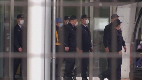 В Японии начался суд над бывшим соратником Карлоса Гона
