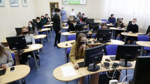 Число участников Всероссийского экономического диктанта стремительно растет