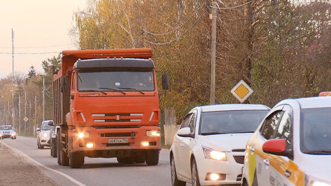 Транзитные фуры уберут с подмосковных улиц