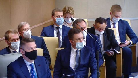 Депутаты Госдумы обсуждают кандидатуры на посты министров и вице-премьера