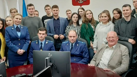 Зампрокурора-взяточника отправили под домашний арест