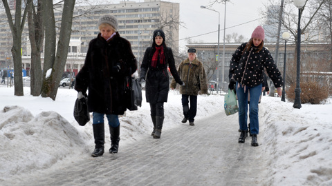 Жителей Москвы ожидают гололед, метели и снежные заносы