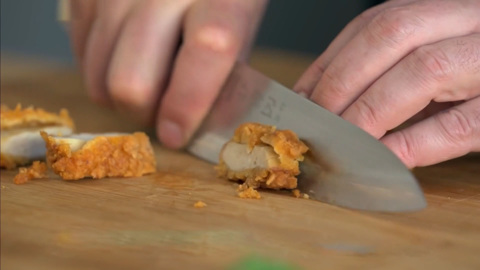 Экологичнее, полезнее и дешевле: искусственные рыба и мясо