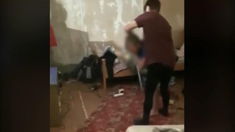 В Томской области завели дело на мать, избивавшую детей