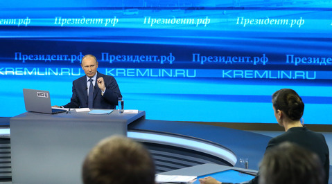 Путин назвал платежки "полным безобразием" (эфир от 25.04.2013)