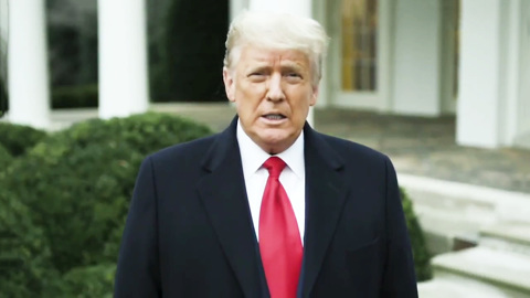 Меркель сочла решение соцсетей заблокировать аккаунты Трампа спорным