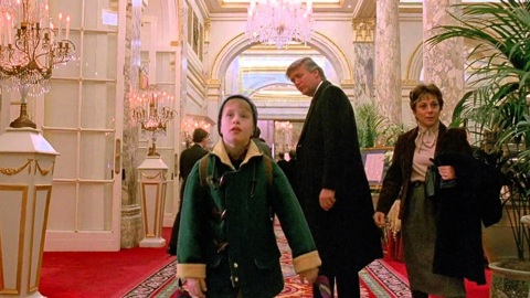 Маколей Калкин поддержал идею вырезать Трампа из фильма "Один дома 2"