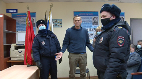 Алексея Навального арестовали на 30 суток