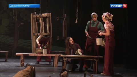 Театр-фестиваль "Балтийский дом" покажет премьеру спектакля "Девчата"