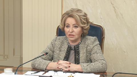 Матвиенко призвала дать женщинам равные шансы с мужчинами на проход в ГД