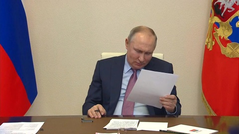 Путин провел встречу с лауреатами конкурса "Учитель года"