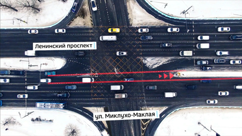 На московских дорогах появились исчезающие полосы