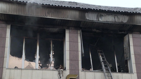 Пожар в ТЦ в Горно-Алтайске: трагедию предотвратил водитель автобуса