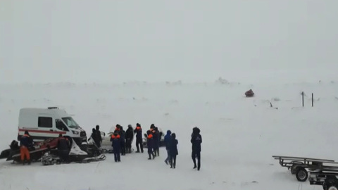 На Сахалине спасли унесенных на льдине рыбаков