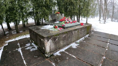 В Латвии хотят денонсировать договор с Россией об охране мемориалов