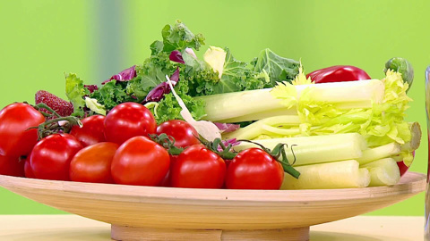 Мясников назвал продукты, снижающие вероятность развития рака