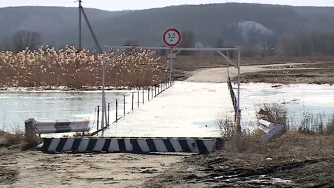 Мосты через реку Оскол ушли под воду