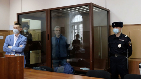 Мосгорсуд оставил под стражей бывшего губернатора Пензенской области
