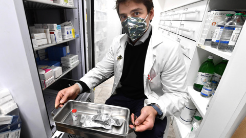 AstraZeneca изменила название своей вакцины