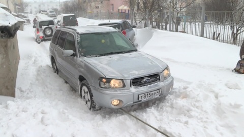 Циклон принес в Магадан двойную месячную норму снега