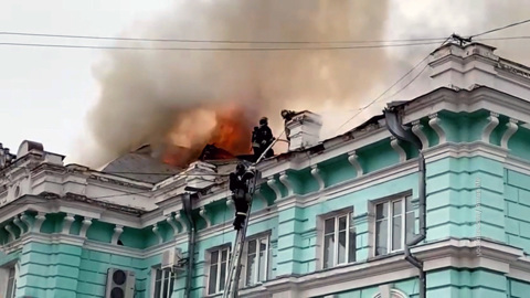 В Благовещенске врачам вручили благодарственные письма после пожара в кардиоцентре