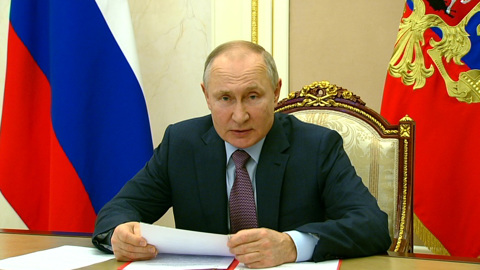 Путин обсудил с членами Совбеза РФ ответные меры на санкции США