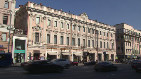 В Москве закрылся знаменитый Елисеевский гастроном