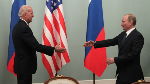 Кремль не ожидает "перезагрузки" отношений с США после встречи президентов
