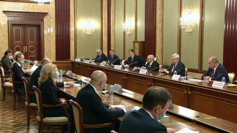 Мишустин: борьба с COVID-19 сплотила правительство и все фракции Госдумы