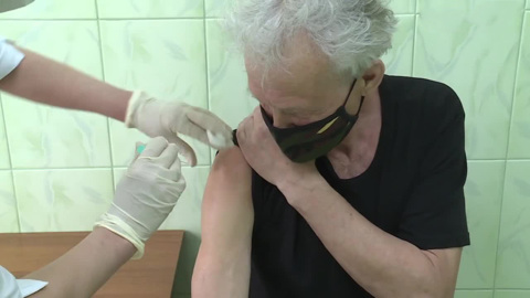 Вакцинация от COVID-19 и профилактика помогают снизить вероятность мутации вируса