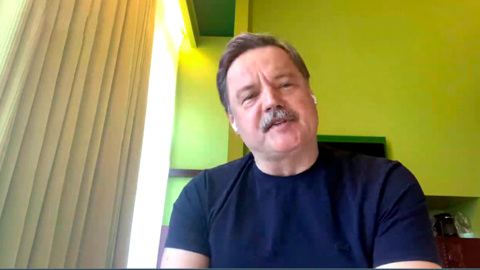 Режиссер Алексей Денисов: "Приходится напоминать, кто кого освобождал"