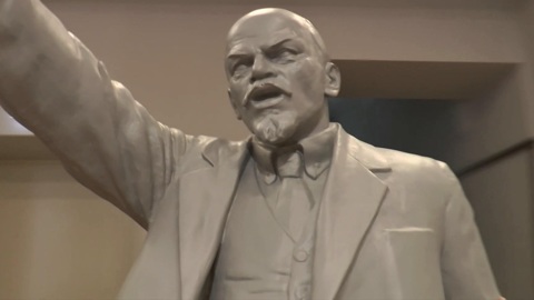 Выставка "Век незавершенных утопий" открылась в омском центре "Эрмитаж-Сибирь"